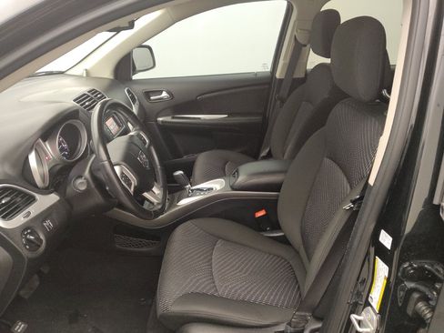 Used 2020 Dodge Journey SE w/ SE Popular Equipment Group FWD image 17