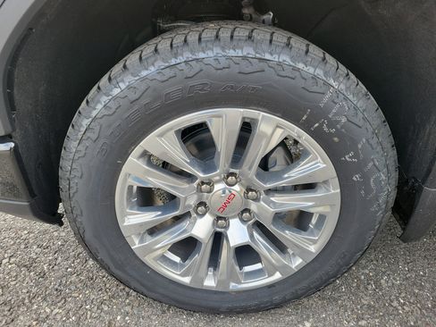 New 2026 GMC Sierra 1500 Denali w/ Technology Package image 11