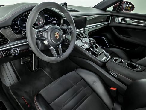 Used 2019 Porsche Panamera GTS AWD/4WD image 17