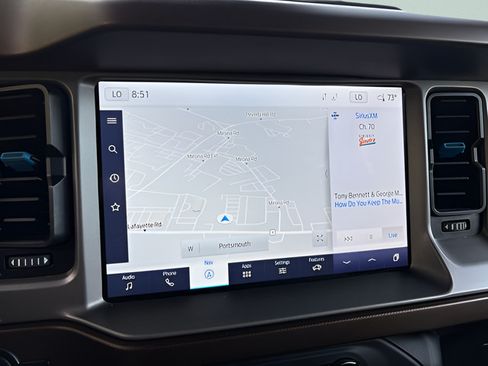 Used 2022 Ford Bronco Outer Banks AWD/4WD image 8