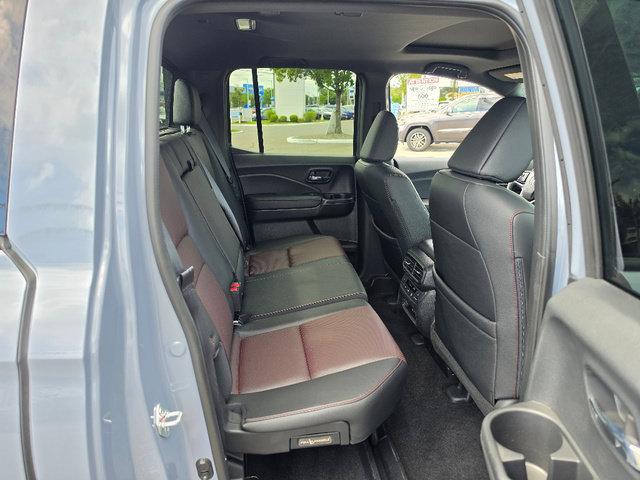 Certified 2024 Honda Ridgeline Black Edition image 15