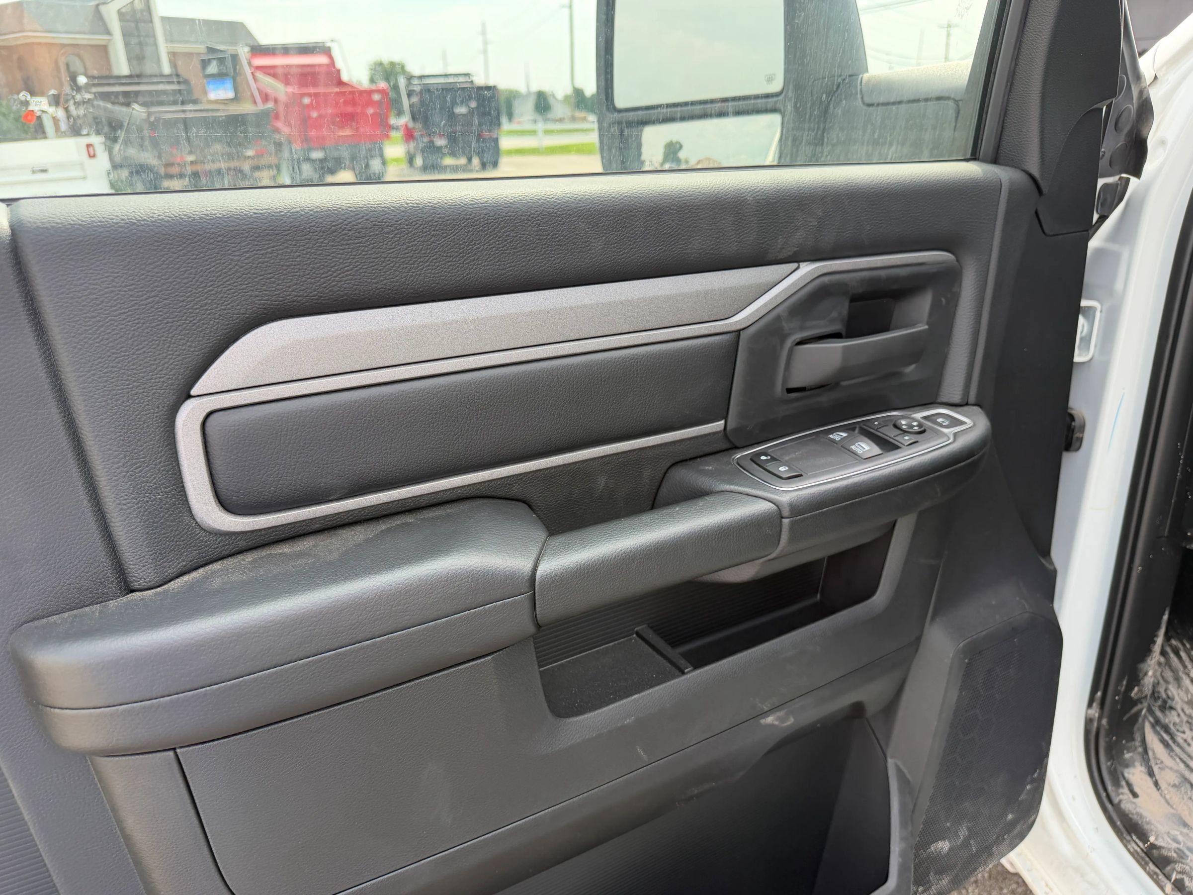 Used 2024 RAM 3500 Tradesman AWD/4WD image 11
