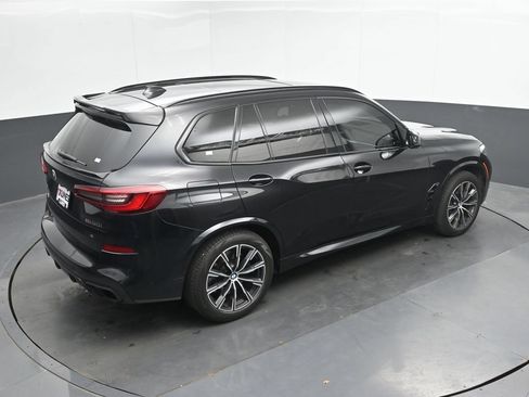 Used 2020 BMW X5 M50i AWD/4WD image 32