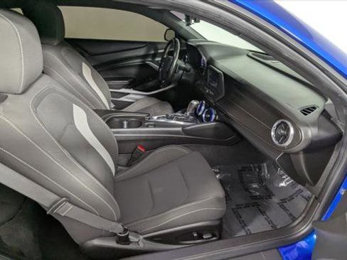 Used 2018 Chevrolet Camaro LT image 19