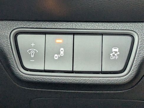 Used 2023 Kia Forte GT image 21