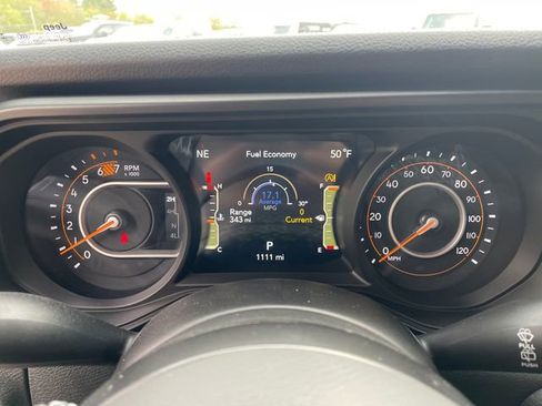 Used 2025 Jeep Wrangler Unlimited Sport AWD/4WD image 28