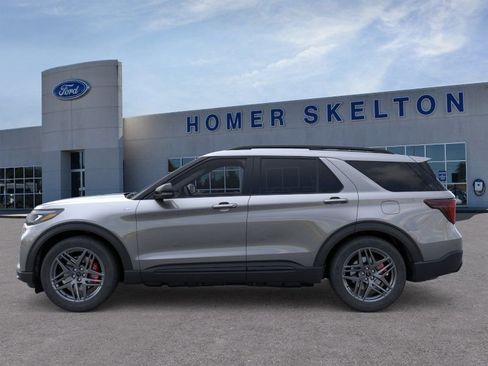 New 2026 Ford Explorer ST-Line w/ ST-Line Street Pack RWD image 3