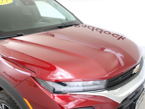 Used 2023 Chevrolet TrailBlazer LT w/ Convenience Package image 11