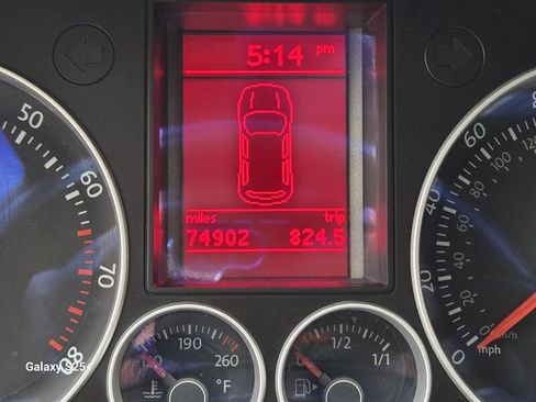 Used 2009 Volkswagen GTI 4-Door FWD image 19