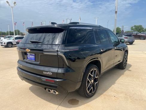 Certified 2026 Chevrolet Traverse High Country w/ LPO, Floor Liner Package AWD/4WD image 5