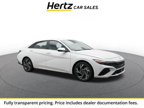 Used 2025 Hyundai Elantra SEL FWD image 1
