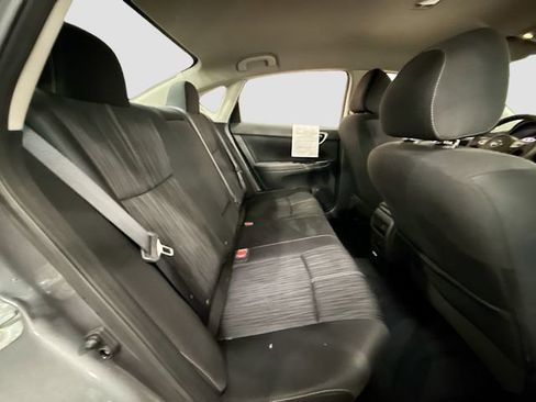 Used 2018 Nissan Sentra SV FWD image 24