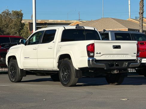 Used 2019 Toyota Tacoma SR5 image 3