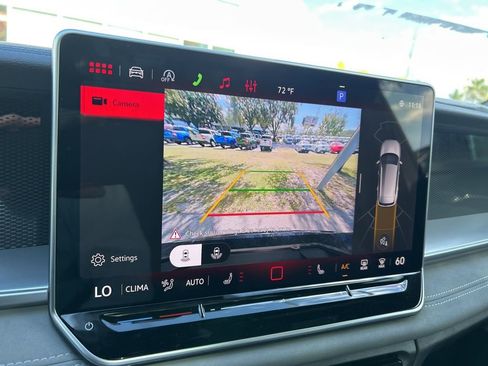 New 2026 Volkswagen Tiguan SE R-Line FWD image 28