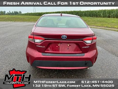 Used 2022 Toyota Corolla LE FWD image 8