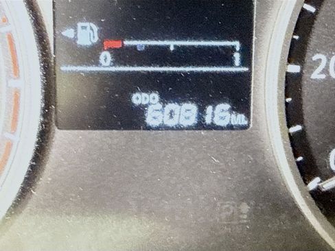 Used 2020 Nissan Kicks S image 16