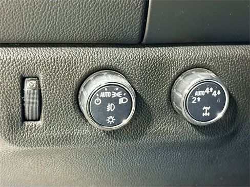 Used 2018 Chevrolet Colorado LT w/ LT Convenience Package image 11