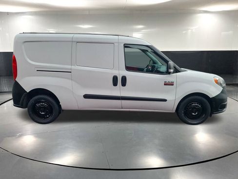 Used 2018 RAM ProMaster City Tradesman image 4