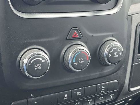 Used 2018 RAM 2500 Tradesman w/ Chrome Appearance Group image 30