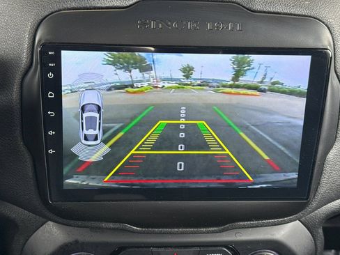 Used 2020 Jeep Renegade Sport FWD image 24