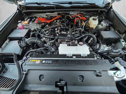 Certified 2025 Toyota 4Runner TRD Off-Road image 21