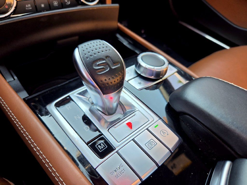 Used 2018 Mercedes-Benz SL 550 image 19