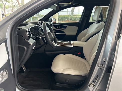 Used 2024 Mercedes-Benz GLC 300 4MATIC w/ AMG Line image 5
