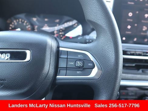 Used 2024 Jeep Compass Sport image 22