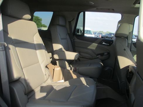 Used 2020 GMC Yukon SLT w/ Enhanced Security Package AWD/4WD image 23