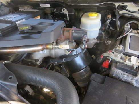 Used 2018 RAM 3500 Tradesman w/ Chrome Appearance Group image 28