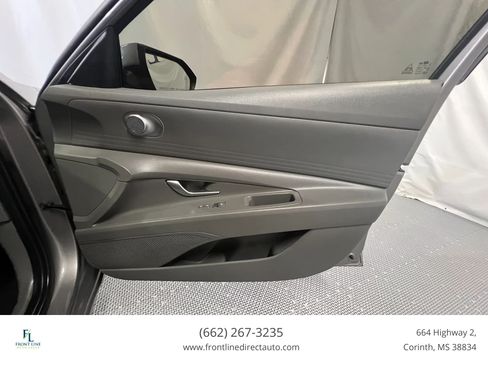 Used 2023 Hyundai Elantra SE FWD image 19