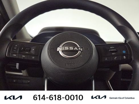 Used 2023 Nissan Rogue SV AWD/4WD image 21