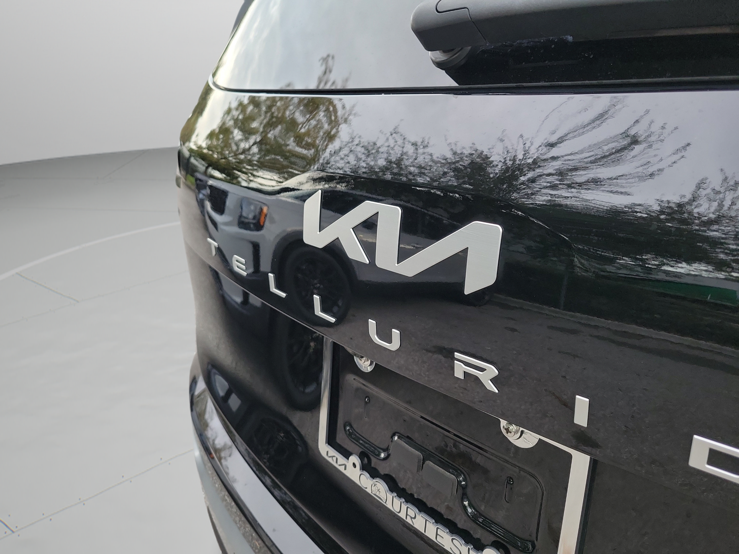 Certified 2024 Kia Telluride SX FWD image 30