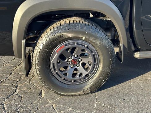 New 2026 Nissan Frontier PRO-4X w/ Pro-4x Convenience Package image 4