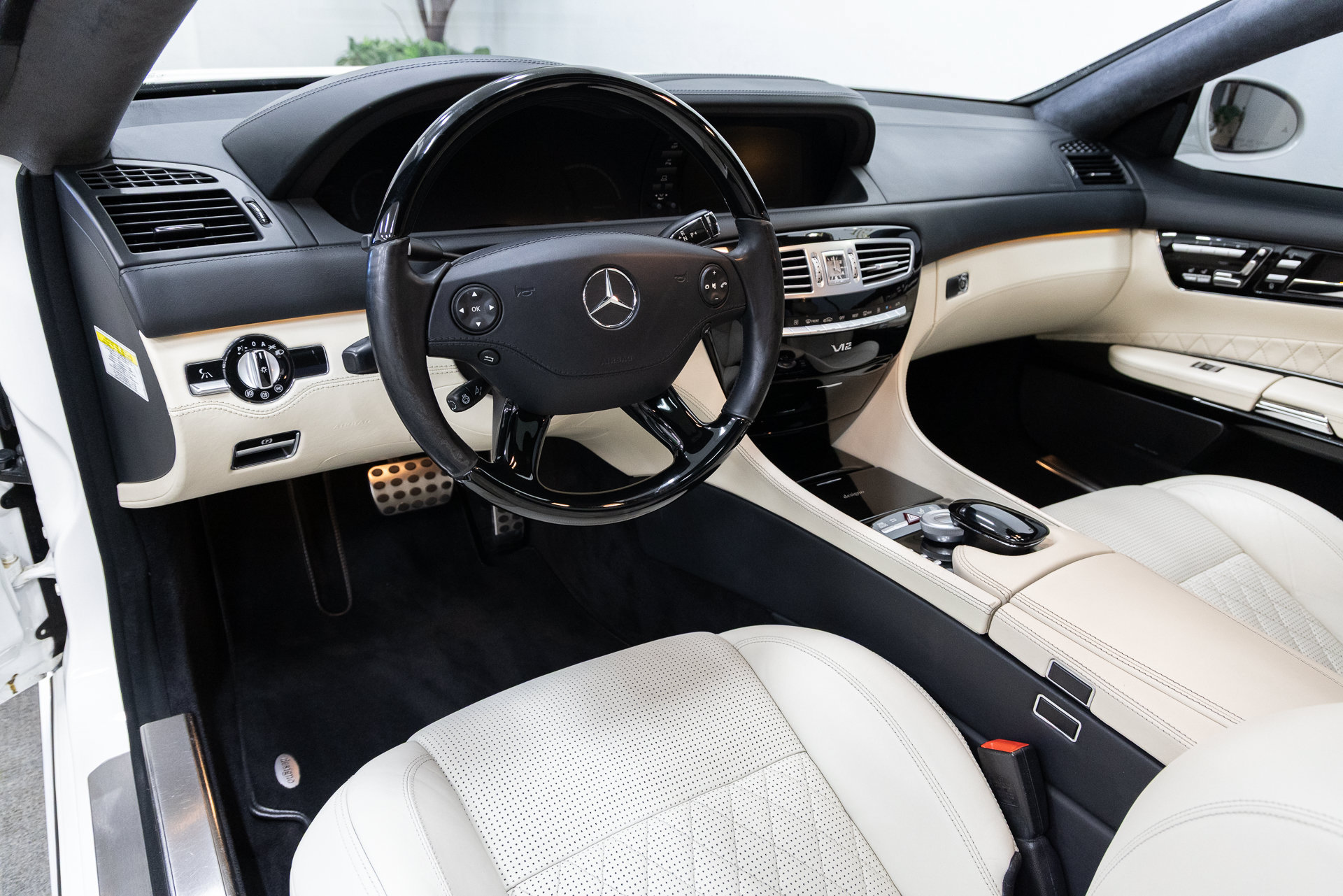 Used 2008 Mercedes-Benz CL 65 AMG image 6