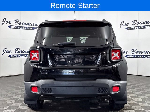 Used 2017 Jeep Renegade Altitude AWD/4WD image 8