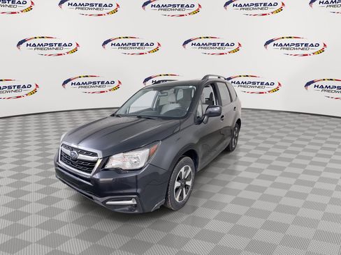Used 2017 Subaru Forester 2.5i Premium w/ All-Weather Package AWD/4WD image 4