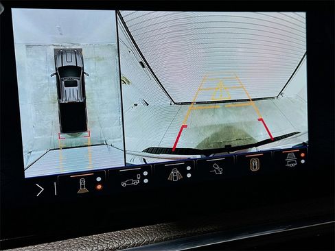 Used 2024 GMC Sierra 2500 Denali w/ Denali Reserve Package image 14