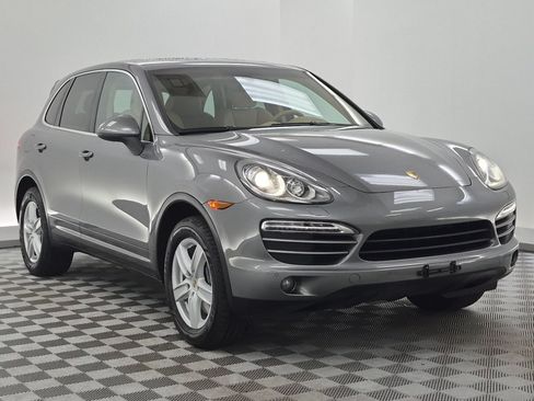 Used 2013 Porsche Cayenne AWD/4WD image 7
