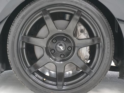 Used 2016 Ford Mustang GT Premium image 26