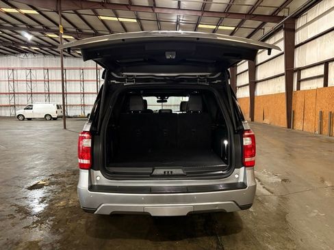 Used 2021 Ford Expedition Max XLT RWD image 12