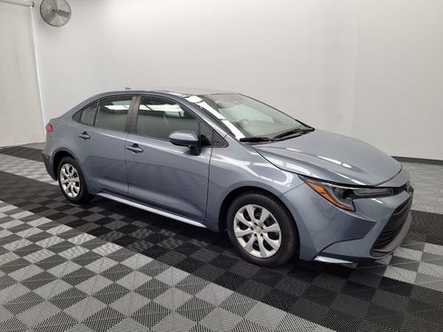 Used 2024 Toyota Corolla LE FWD image 11