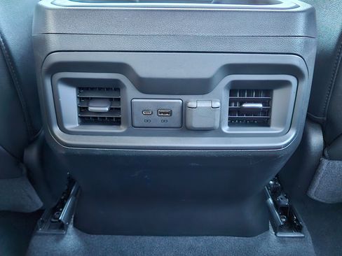 Used 2021 Chevrolet Silverado 1500 LT Trail Boss w/ Convenience Package II image 27