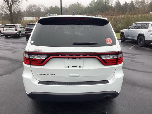 Used 2024 Dodge Durango SXT image 3