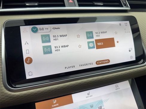 Used 2022 Land Rover Range Rover Velar R-Dynamic S image 65