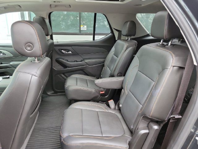 Used 2021 Chevrolet Traverse LT w/ LT Premium Package AWD/4WD image 24