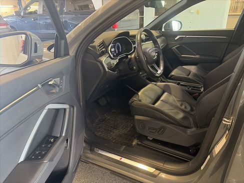 Used 2020 Audi Q3 2.0T Premium Plus w/ Premium Plus Package image 5