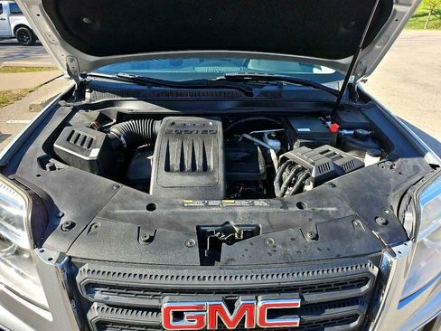 Used 2016 GMC Terrain SLE image 38