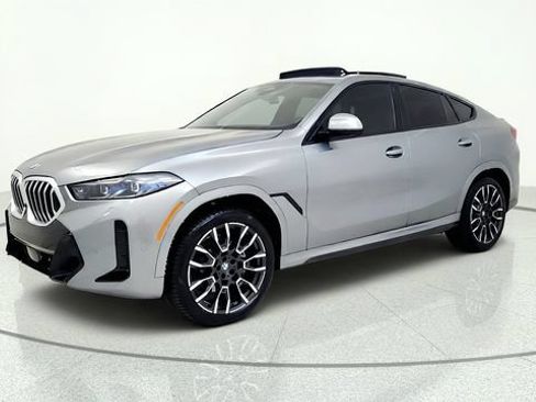 Used 2026 BMW X6 xDrive40i AWD/4WD image 4
