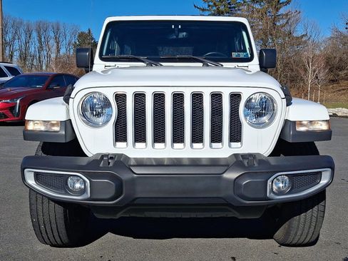 Used 2021 Jeep Wrangler Unlimited Sahara image 2